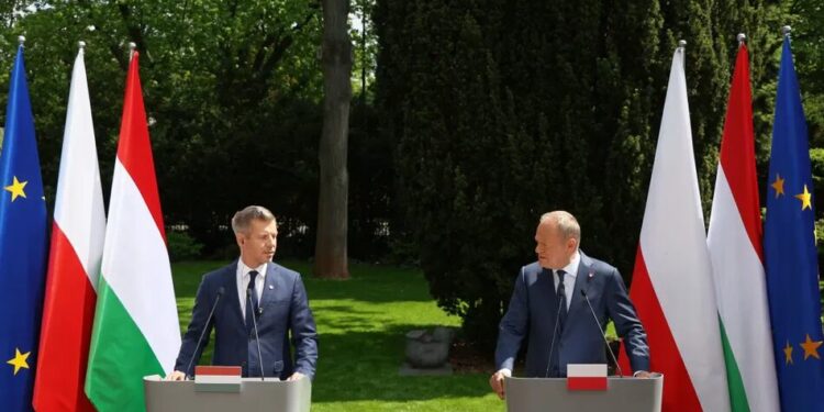 Туск після зустрічі з Мадяром: ми працюватимемо над європейською позицією щодо України