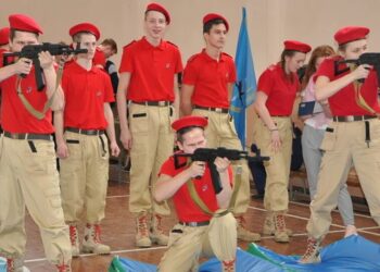 рф і білорусь витрачають мільярди на мілітаризацію дітей і підготовку мобілізаційного резерву – розвідка