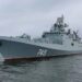 Британський флот місяць стежив за російським фрегатом біля своїх берегів – The Guardian