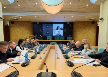 Кабмін розкритикував темпи підготовки Києва до зими та пригрозив оцінкою роботи КМДА