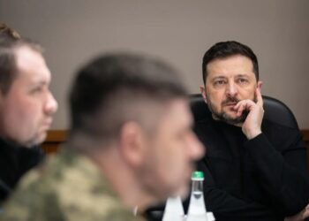 Понад 35 тис. втрат окупантів за місяць та подвоєння мідлстрайків – Зеленський отримав звіт військових і Федорова