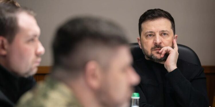 Понад 35 тис. втрат окупантів за місяць та подвоєння мідлстрайків – Зеленський отримав звіт військових і Федорова