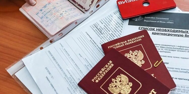 ЄС за рік наростив видачу росіянам туристичних віз – ЗМІ