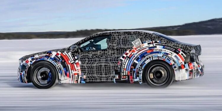 BMW готує одночасно електричний та бензиновий M3 за "приблизно однаковою" ціною