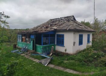 Уламки дрона рф пошкодили житловий будинок та агропідприємство на Вінниччині