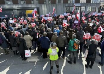 США відкрили велике консульство в Гренландії на тлі протесту