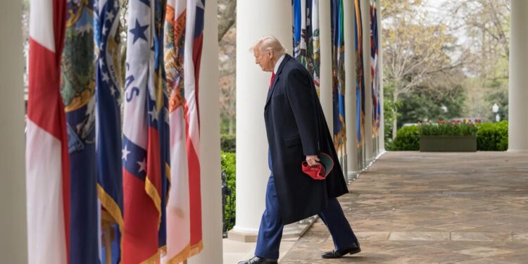 Бальна зала Трампа втрачає запропоноване республіканцями бюджетне фінансування