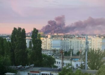 У саратові після атаки дронів спалахнула нафтобаза – OSINT-аналіз ASTRA