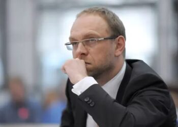 "Не бачу ні ефективності, ні професіоналізму" – Сергій Власенко жорстко розкритикував НАБУ і САП