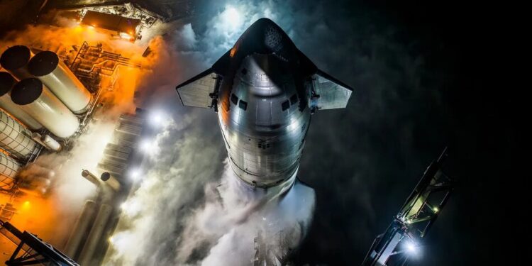SpaceX скасувала перший старт Starship V3 через одну деталь вежі