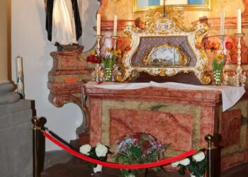 У чеській базиліці викрали 800-річний череп, який вважають реліквією святої