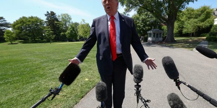 Трамп заявив, що "не задоволений" останньою пропозицією Ірану щодо припинення війни