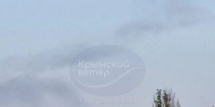 В окупованому Криму пролунали вибухи, ймовірно є приліт по комплексу "Панцир"