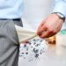 “Оновіть вашу діяльність і дохід”: чому банки починають цікавитися вашими доходами, місцем роботи та джерелами коштів