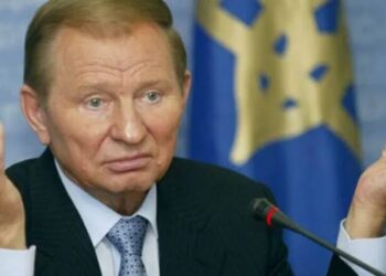Кучма теж відмовився від польського ордена після рішення Навроцького щодо Зеленського