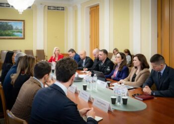 Україна налаштована продовжувати структурні реформи – Буданов зустрівся із місією МВФ