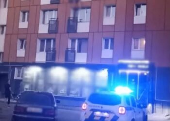 На Київщині жінка випала з вікна четвертого поверху – поліція проводить перевірку