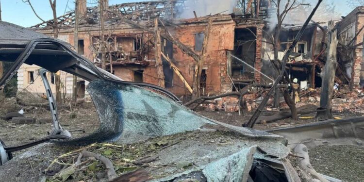 Кількість загиблих у Дніпрі зросла до п’яти, постраждали 25 людей