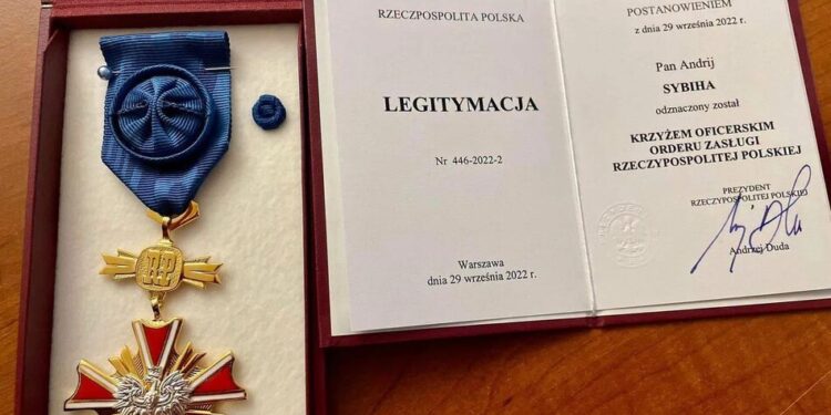 Сибіга назвав позбавлення Зеленського ордена Білого орла "стратегічною помилкою" і поверне свою нагороду Польщі