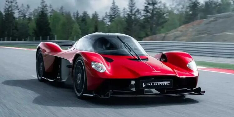 Aston Martin відкликає гіперкар Valkyrie через ризик займання гальмівної системи