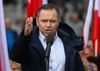 Президент Польщі позбавив Зеленського ордена Білого Орла
