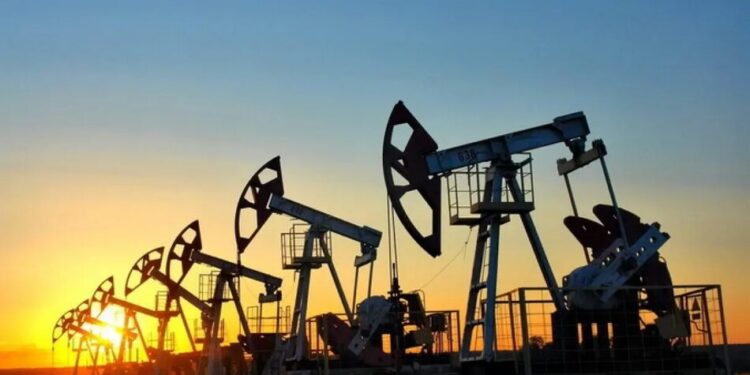 Ціни на нафту можуть зафіксувати найбільше квартальне падіння з 2020 року на тлі очікувань переговорів США та Ірану – Reuters