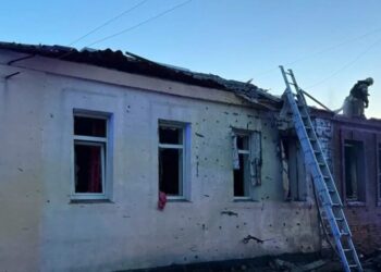 Удар рф по житловому будинку в Харкові – є поранені, зруйновані будинки