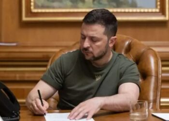 Зеленський звільнив послів України в Омані, Кіпрі, В'єтнамі та Камбоджі