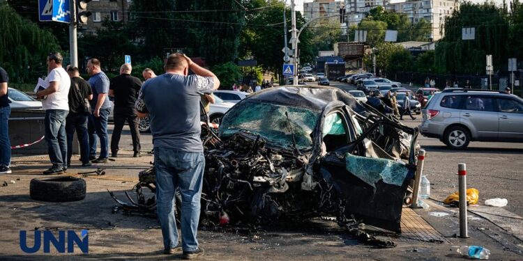 Водія Mercedes, який влаштував смертоносну ДТП у Києві, притягали до відповідальності за перевищення швидкості – Офіс Генпрокурора