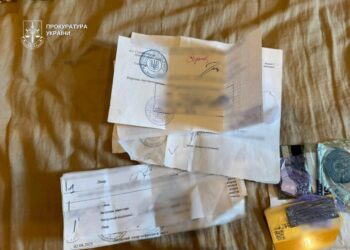 У Києві викрили схему оформлення фіктивної інвалідності за $30 тисяч – серед підозрюваних керівники ВЛК та МСЕК