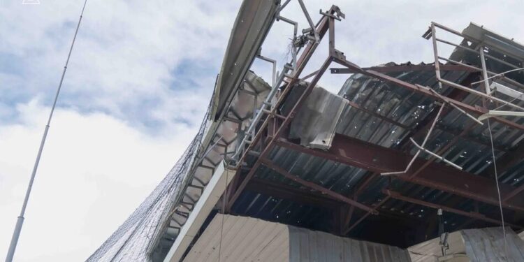росія знову атакувала АЗС у Сумах, є поранені