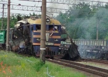У Запоріжжі ворожий БПЛА влучив у електровоз