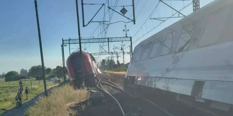 У Польщі зіткнулися два пасажирські потяги, є постраждалі