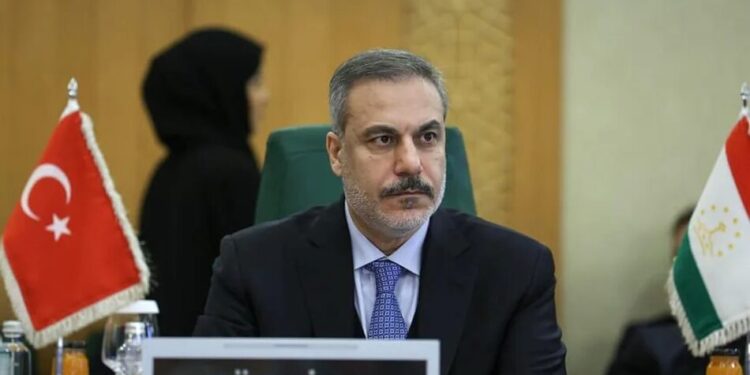 Туреччина заявила про готовність знову прийняти переговори України та росії