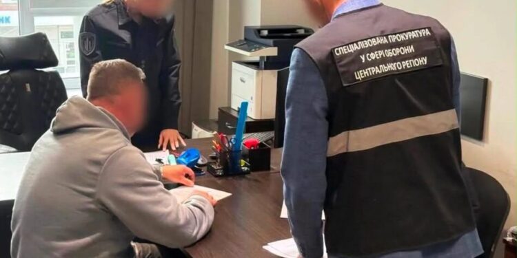 Посадовців військової частини викрили на переплаті 11 млн грн під час закупівлі генераторів для ЗСУ