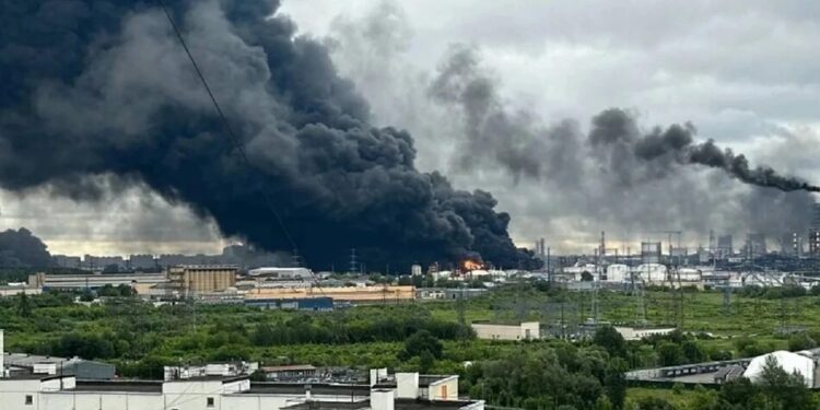 Понад 50 дронів атакували москву вночі 22 червня