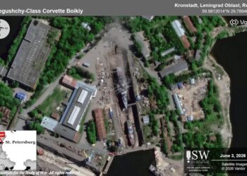 Супутник зафіксував наслідки ударів по нафтовому терміналу та корвету "Бойкий" у санкт-петербурзі