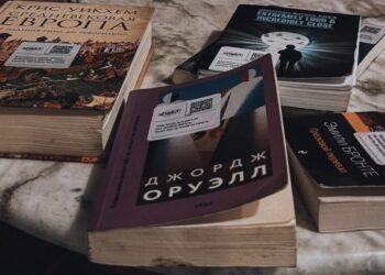 російський книжковий ринок обвалився через бідність та кремлівську цензуру – розвідка