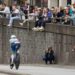 На велоетапі Ironman у Гамбурзі десятки спортсменів масово пробили шини через металеві уламки