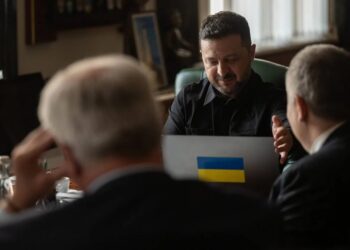 Зеленський і Рінкевичс обговорили оборонну співпрацю та вступ України до ЄС