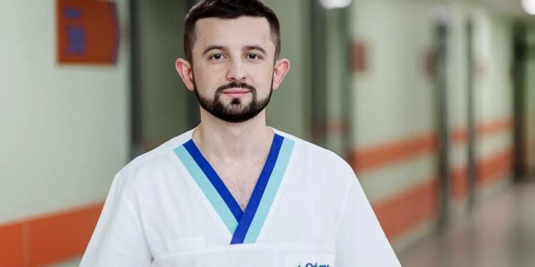 Оперував у Odrex попри судову заборону – як PR обвинуваченого у медичній недбалості лікаря працює проти нього