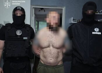 Колишній військовий за $100 тисяч від рф готував замах на посадовця ГУР, його затримали – прокуратура