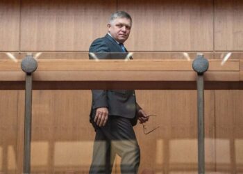 Фіцо розкрив деталі переговорів з Зеленським – вказав на розвиток "конструктивного" діалогу