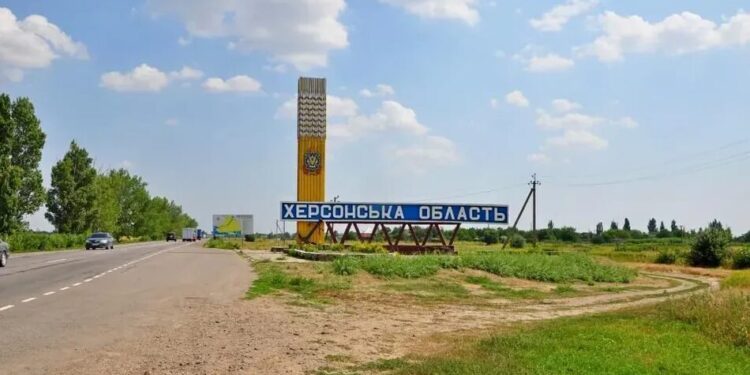 На Херсонщині через російські обстріли загинула людина, ще 15 поранені – ОВА