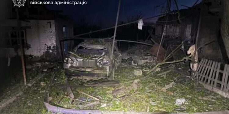 Троє людей постраждали внаслідок авіаудару по Запорізькому району