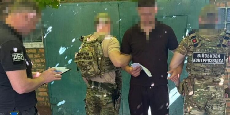 Нацгвардієць, який у російському полоні знущався з українських військових і одного закатував до смерті, отримав підозру