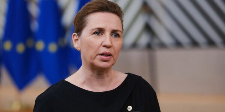 Фредеріксен отримує третій термін на посаді прем'єра Данії після тривалих переговорів