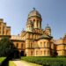 Від спадщини ЮНЕСКО до вулиці, яку мили милом – куди поїхати на вихідні в Чернівцях