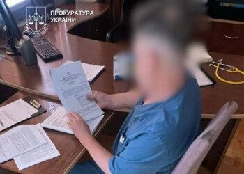 У Києві лікарю повідомили про підозру через смерть військового з непоміченим переломом
