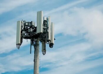 рф може запустити 5G, який не підтримуватиметься більшістю смартфонів через нетипові частоти – розвідка